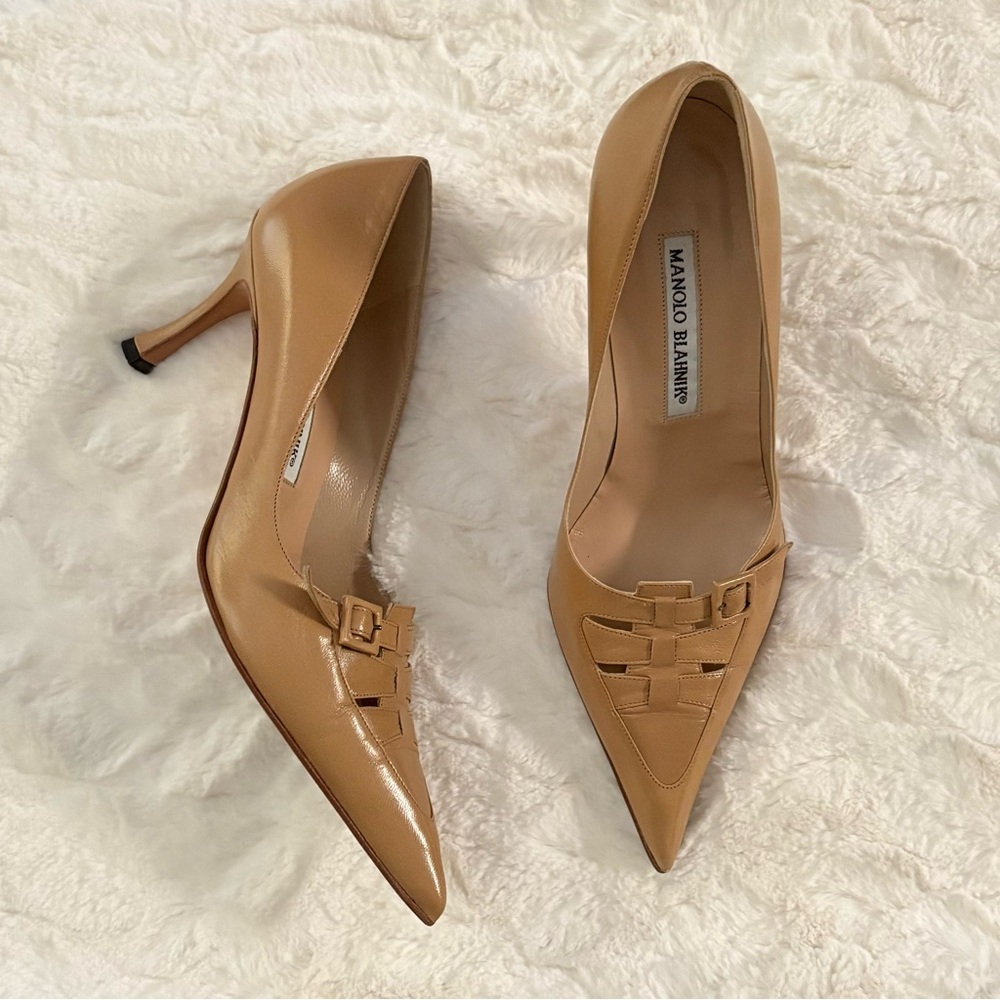 Manolo Blahnik Tan Leather Women's Heel